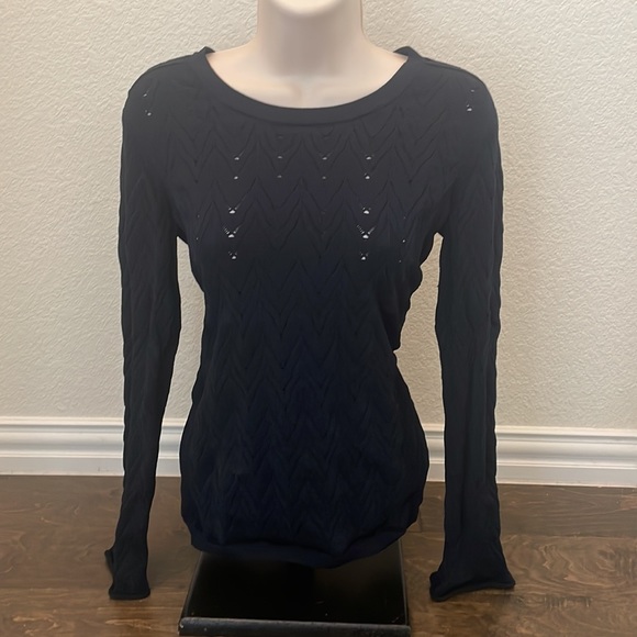 Louis Vuitton uniform long sleeve top - Picture 4 of 8